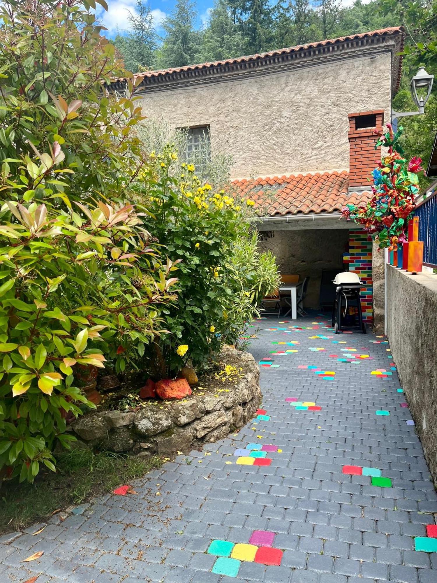 Apartmán Art De Vivre En Couleurs Malleval Exteriér fotografie